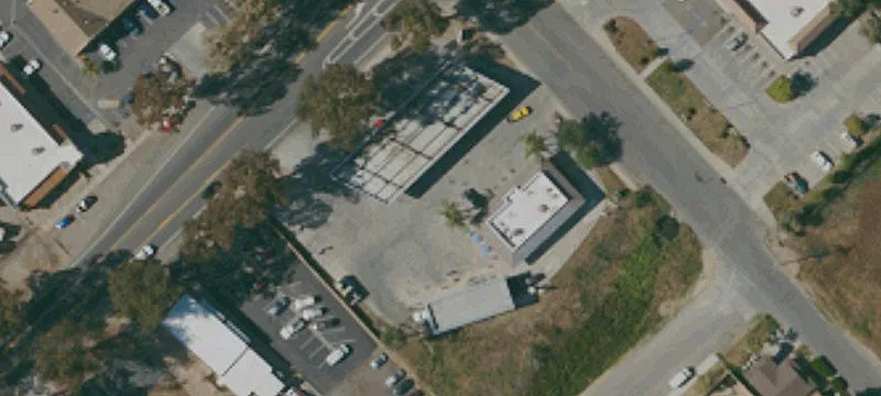 Multi-Suite Commercial Complex