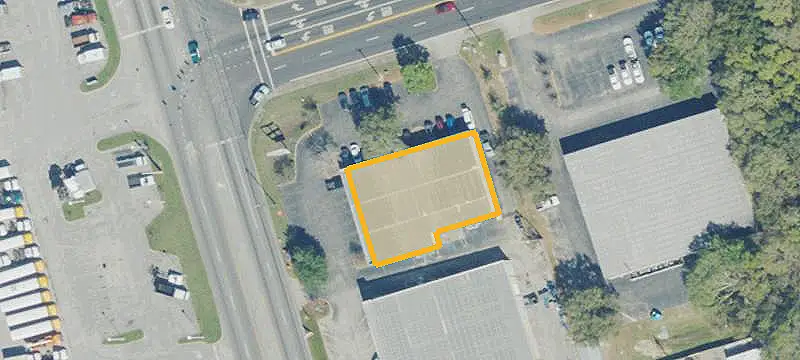 Freestanding Retail Building with Parking