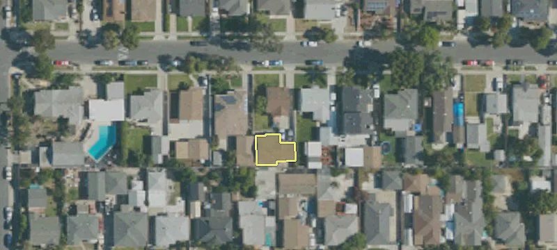 Duplex With Vacant Front Unit