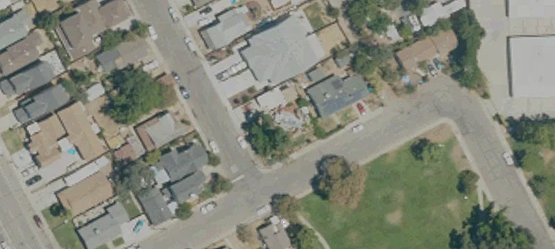 R2 Residential Lot with Perimeter Wall