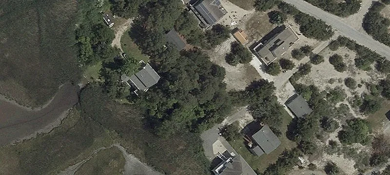 Level Beach-Adjacent Residential Lot