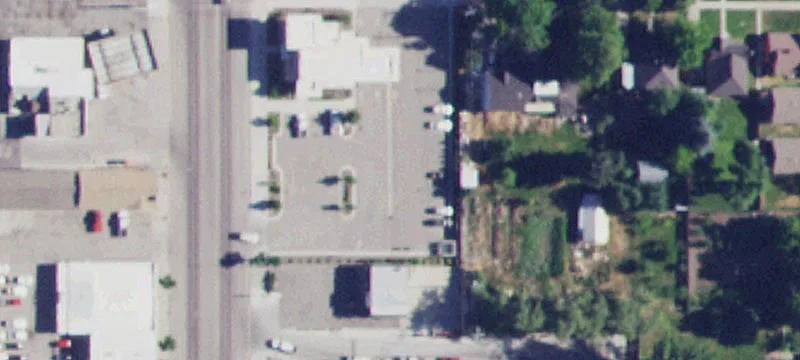 Restaurant Building with Full Kitchen