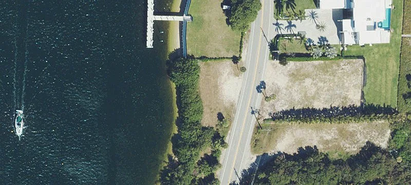 Ocean-to-Intracoastal Estate Land