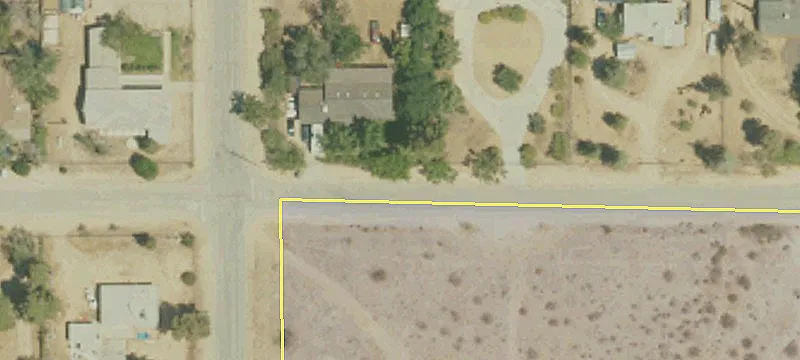 Fully Fenced Residential-Agricultural Land
