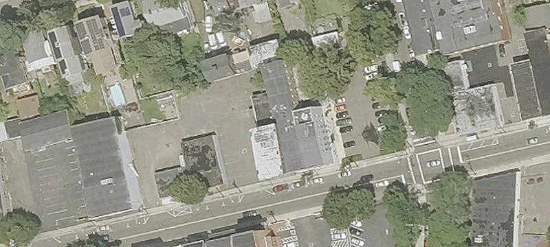 Mixed-Use Office & Restaurant Building