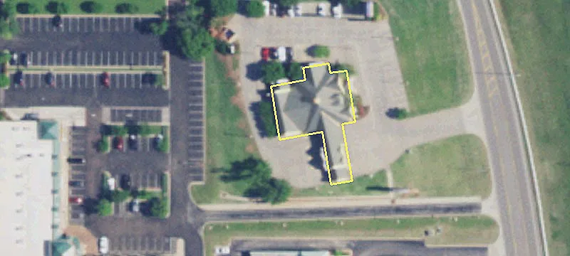 L-Shaped Retail Strip Center