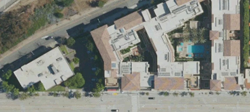 End Cap Retail and Restaurant