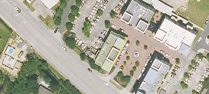 Mixed-Use Shopping Center