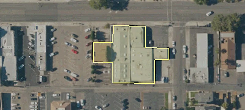 Automotive Retail and Warehouse Building
