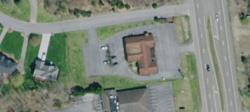 Former Restaurant with Ample Parking