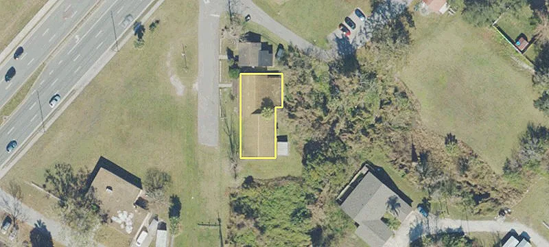 High-Visibility Commercial Land