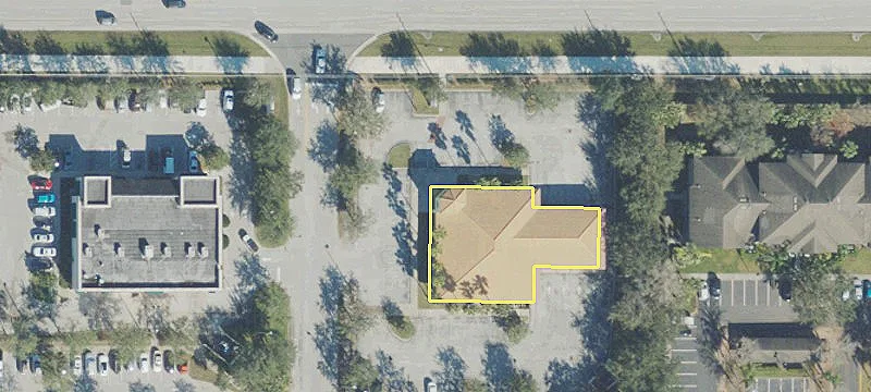 Retail Pad with Drive-Thru Lanes