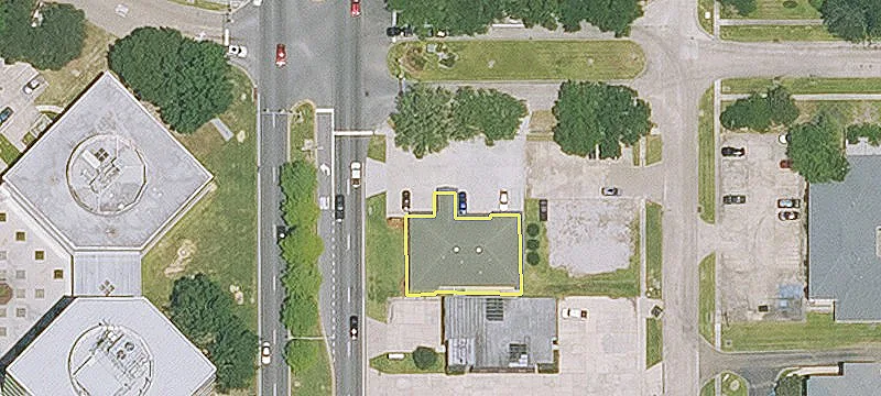 Medical Clinic at Signalized Intersection
