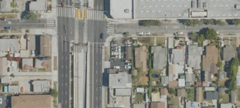 Mixed-Use Retail and Apartment Building