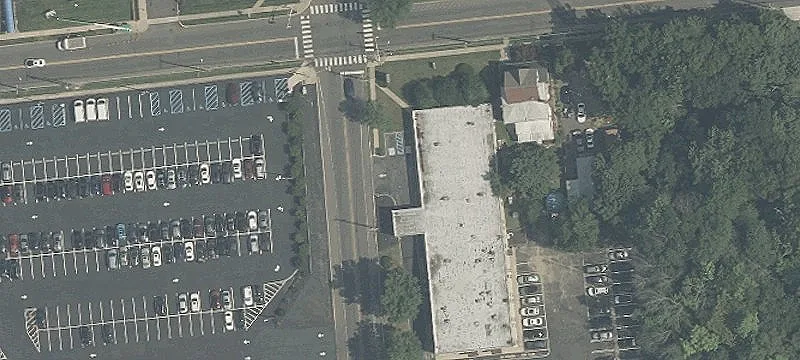 Steel-Frame Office/Medical Building