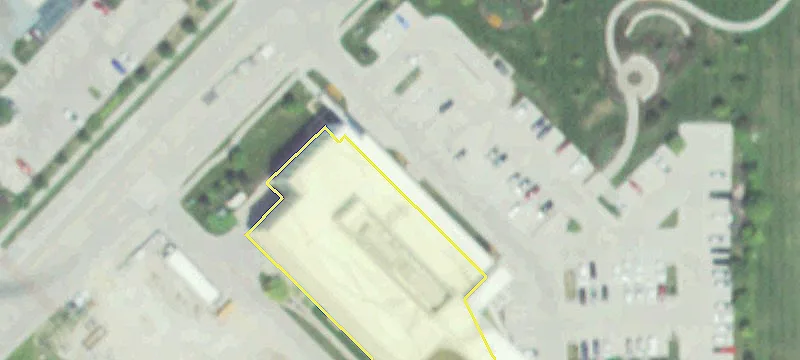 Suburban Office Building with Flexible Layouts