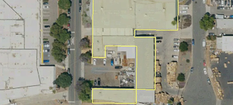 Freestanding Flex Warehouse with Yard