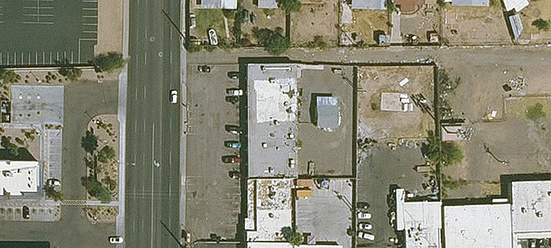 Freestanding Retail Building with Yard