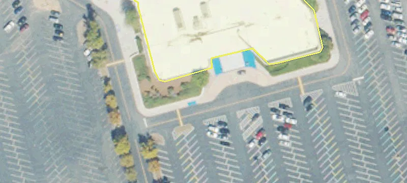 Warehouse with 1.4 Acres