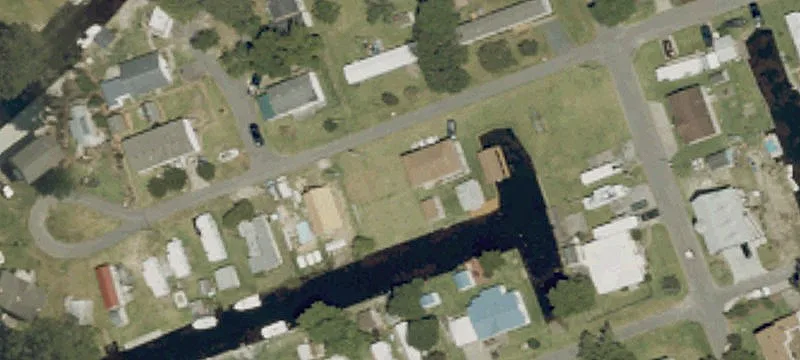 Double Canal-Front Buildable Lot