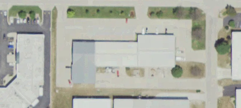 Flex Space with Overhead Door