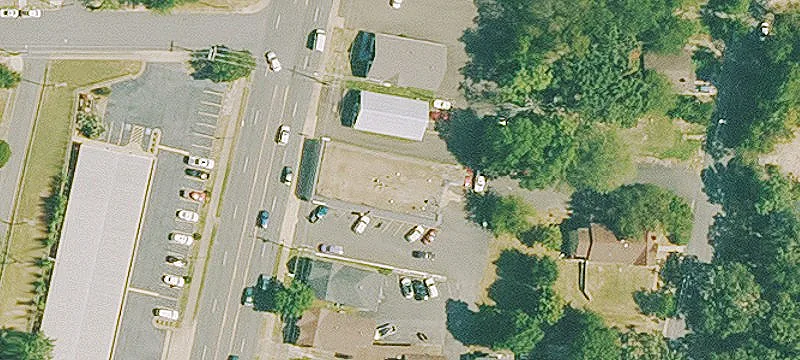 Retail Building with Parking Lot