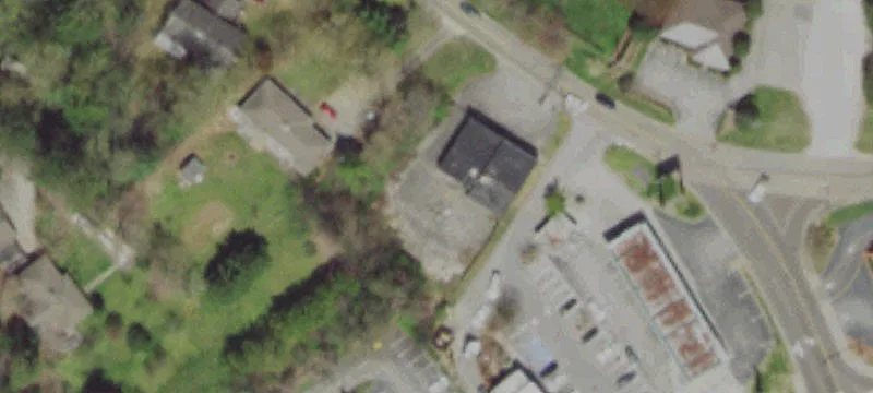 Office-Flex Building with Fenced Yard