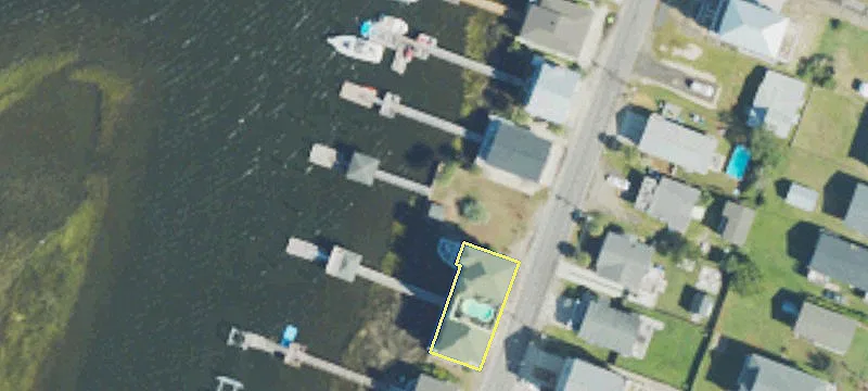 Deep-Water Waterfront Dock Lot