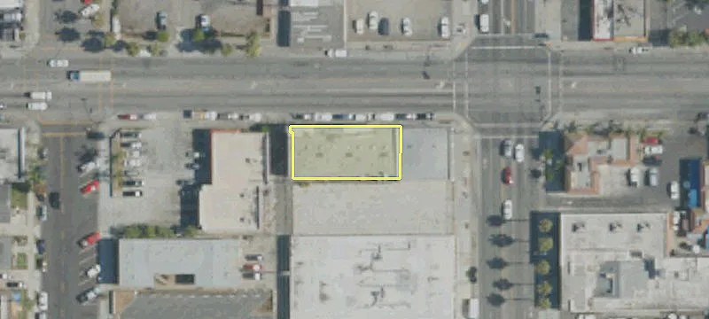 Mixed-Use Retail Building