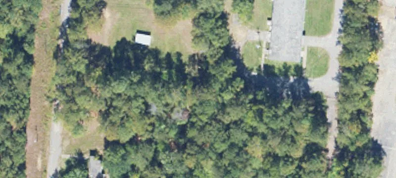 6-Unit Apartment Building