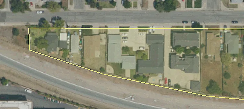 One-Level Glendora Triplex