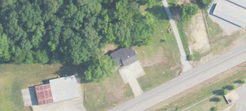 Versatile Highway-Front Commercial Building