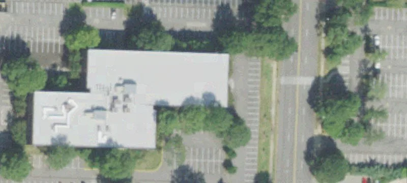 Office Building in Ridgeway Center