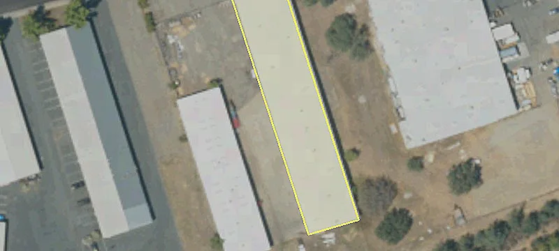 Fenced Warehouse Parcel with Roll-Up Doors
