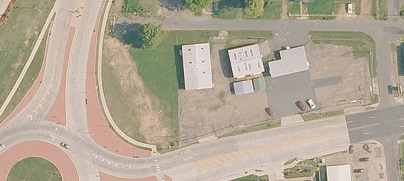 Automotive Service and Office Property