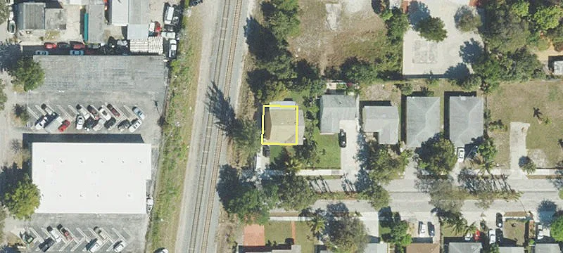 Corner Two-Unit Office and Showroom