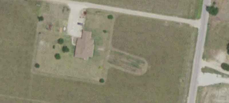 Agricultural Property with Barn and Pond