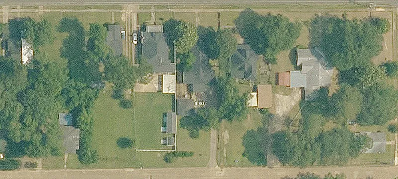 Multi-Unit Retail and Office Building