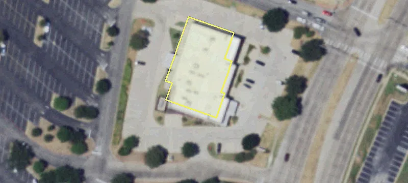 Retail Storefront on S Hulen