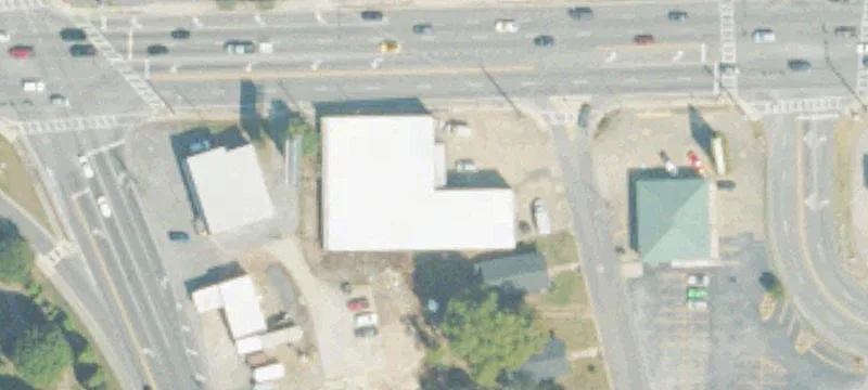 Warehouse-Configured Flex Retail Space