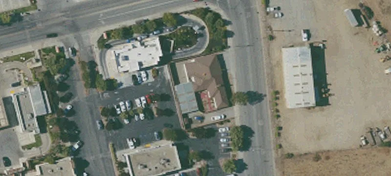 Retail Storefront Shopping Center