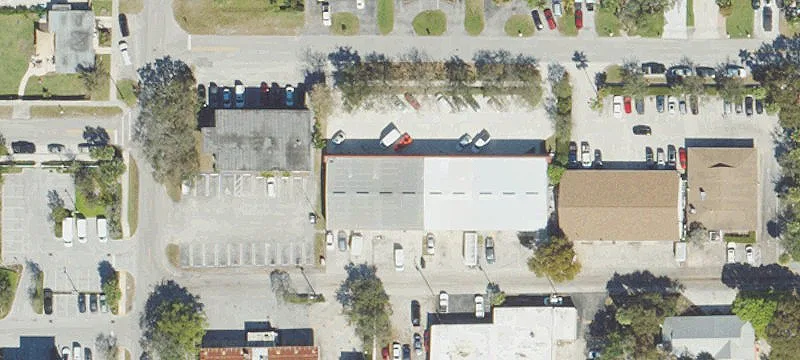 End-Cap Warehouse Office Suite