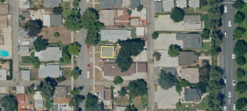 Duplex with Detached Homes