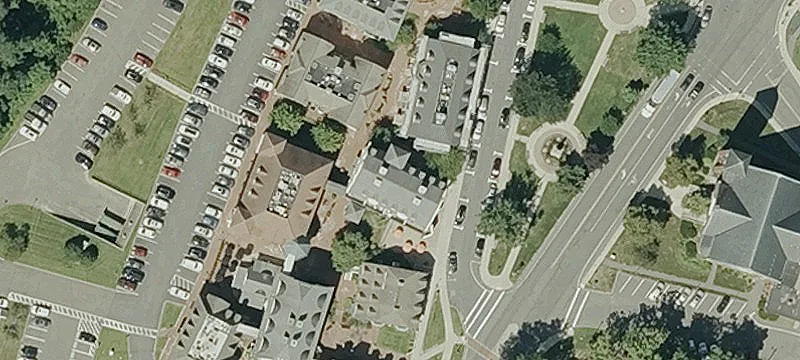 Mixed-Use Office and Storefront Spaces
