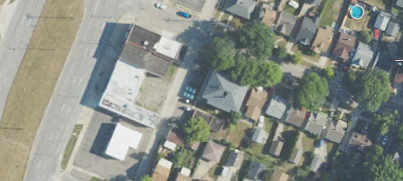 10-Unit Apartment Building