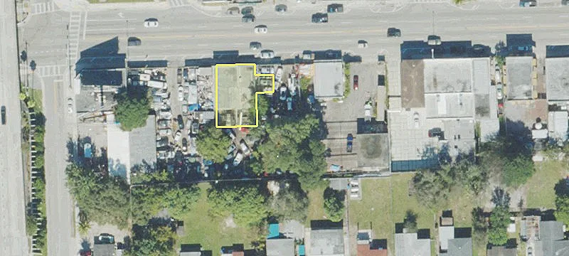 Retail Showroom Buildings with Parcel Division