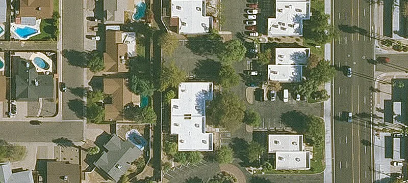 Divisible Office Building with Private Entrances