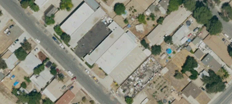 Office/Warehouse Facility with Roll-Up Doors