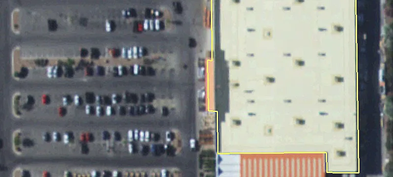 Endcap Restaurant with Drive-Thru