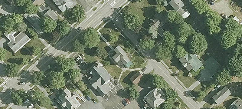 Mixed-Use Office and Residential Building